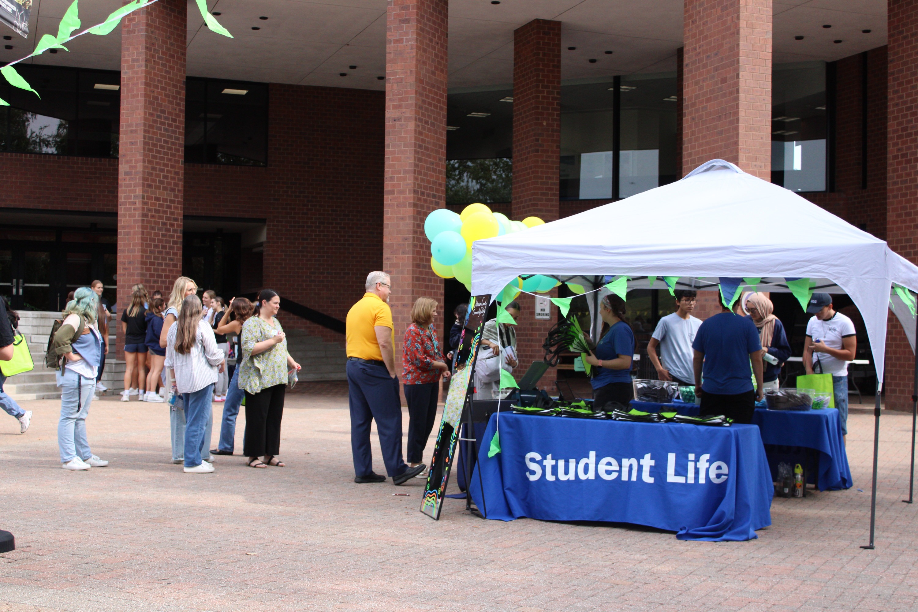 JCCC’s First Ever Pop-Up Team Presents The Student Life Table